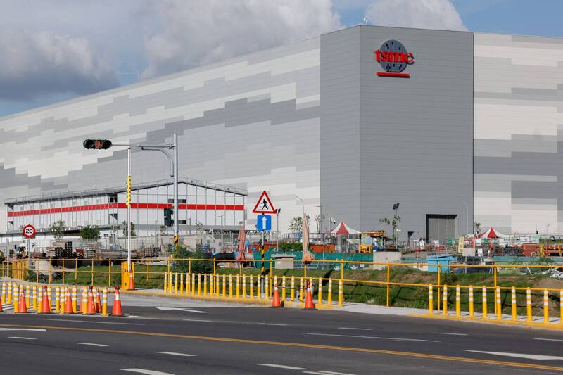 如果美國真的要掏空台灣，它不會把把軍用 3nm晶片直接下單給台積電。圖為台積電高雄廠。（路透檔案照）