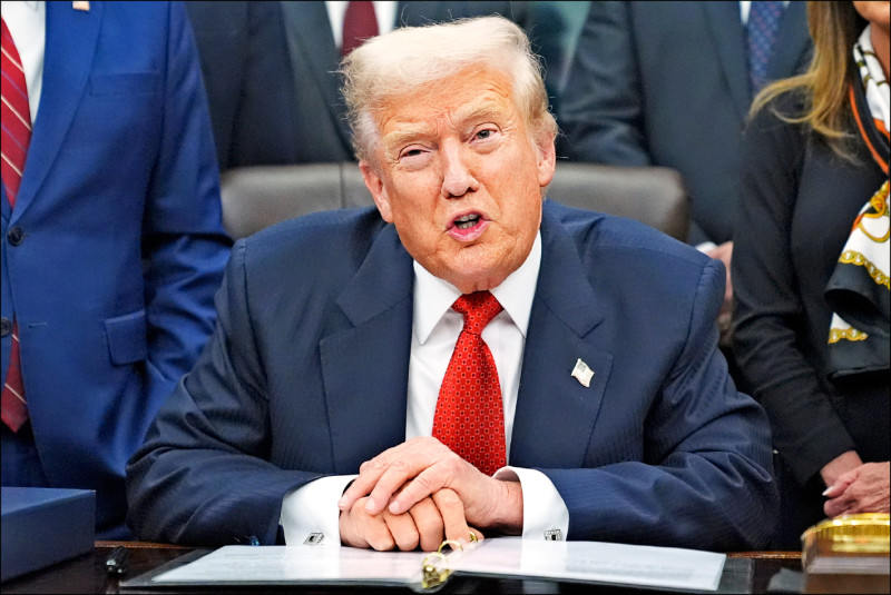 川普非常在意自己在強化美國實力和促進和平方面的歷史定位。他不希望自己的歷史定位是被捲入一場兩岸衝突，或是在台灣議題上被習近平牽著走。（美聯社檔案照）