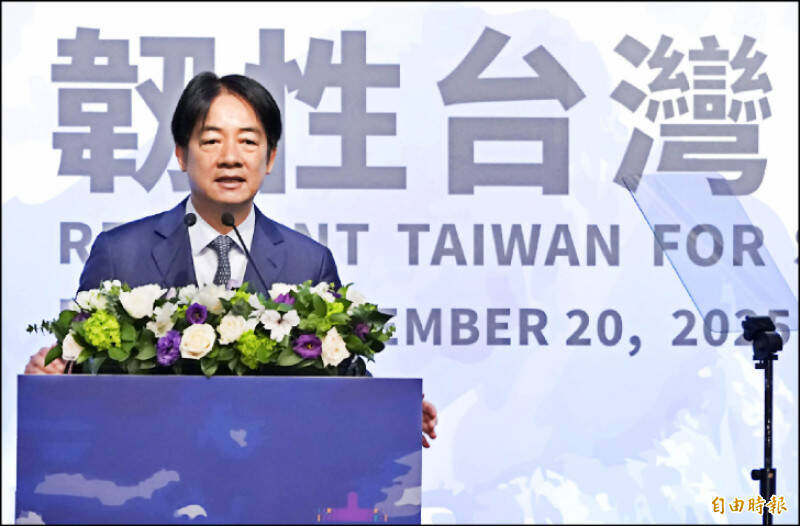 如果政府願意像巷口的里長那樣，換一個能走進民眾生活裡的方法，才能真正做到「全民韌性」。（資料照）