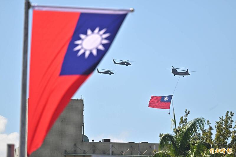 台灣政府一邊說要提升國防能力，另一邊的在野黨卻努力砍預算。這只會讓國際間覺得台灣內部不團結；示意圖。（資料照）