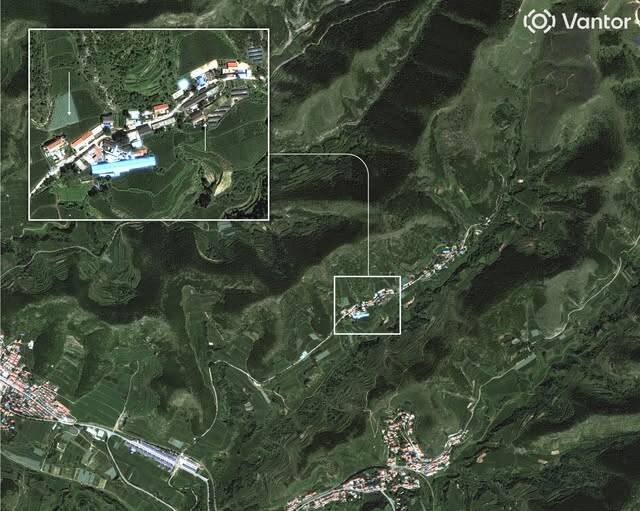 11月7日，美國媒體《CNN》引用衛星圖片分析中國境內的彈藥生產與儲存地點。（取自貼文）