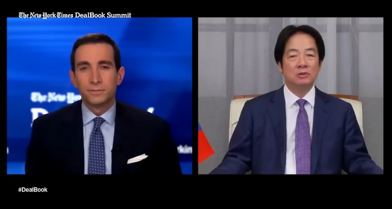 3日午夜，總統賴清德（右）接受《紐約時報》年度政經論壇「DealBook Summit」視訊訪問，由知名財經記者Andrew Ross Sorkin（左）採訪。（擷取自YouTube）