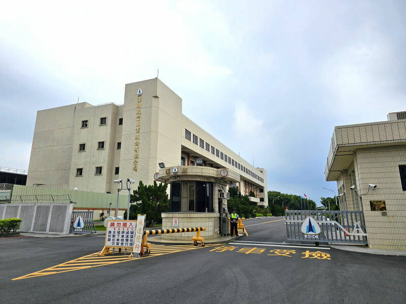 中科院、漢翔承製軍用無人機之外，其他國產無人機大多是「商規、民規」的規格。圖為漢翔公司台中廠區。（漢翔提供）