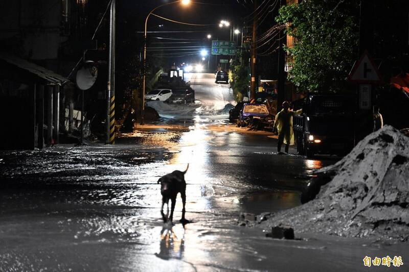 花蓮縣光復鄉洪災後，近期有社群媒體瘋傳「七歲女童小涵因傷口感染敗血症拔管離世」的訊息，衛生局指純屬謠言。（資料照）