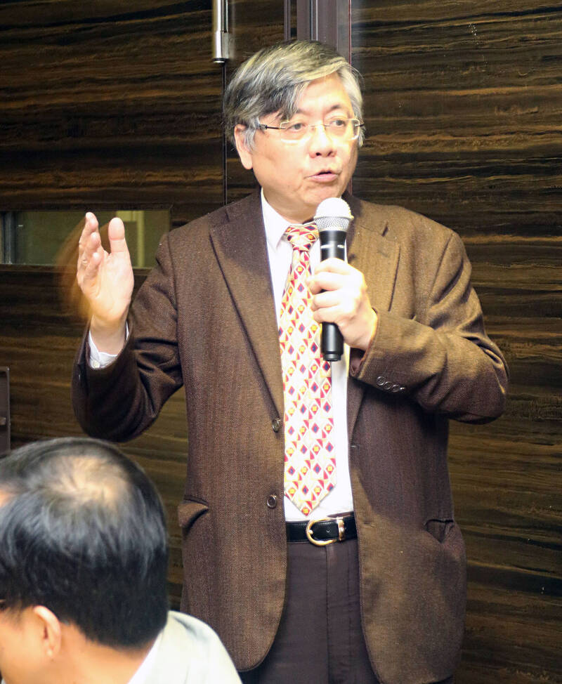 當時擔任輔仁大學校長的江漢聲，並未把問題留給下一任或下一代，而是選擇在任內面對壓力，讓計畫走下去；圖為江漢聲。（中央社資料照）