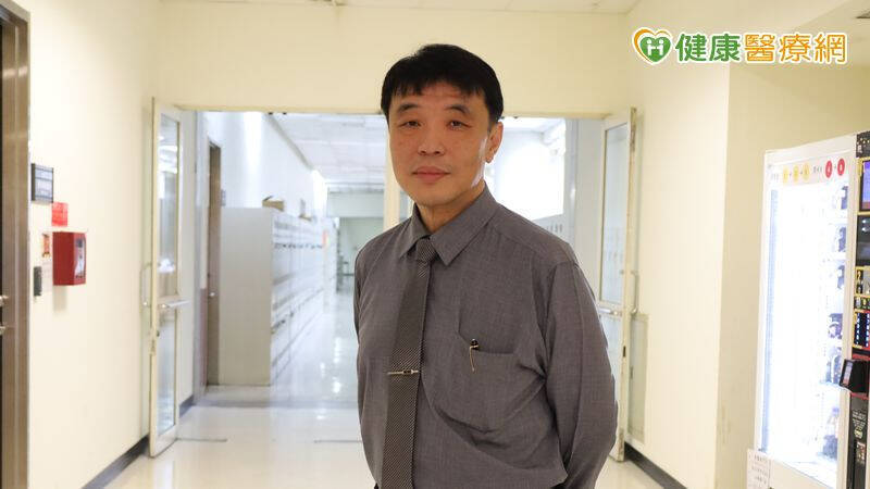 成大醫院副院長暨內科部臨床教授許志新。（取自貼文）