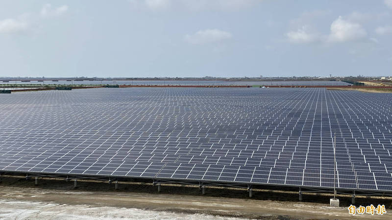 預計到2026年底，我國太陽能光電併網容量將達20GW。（資料照）
