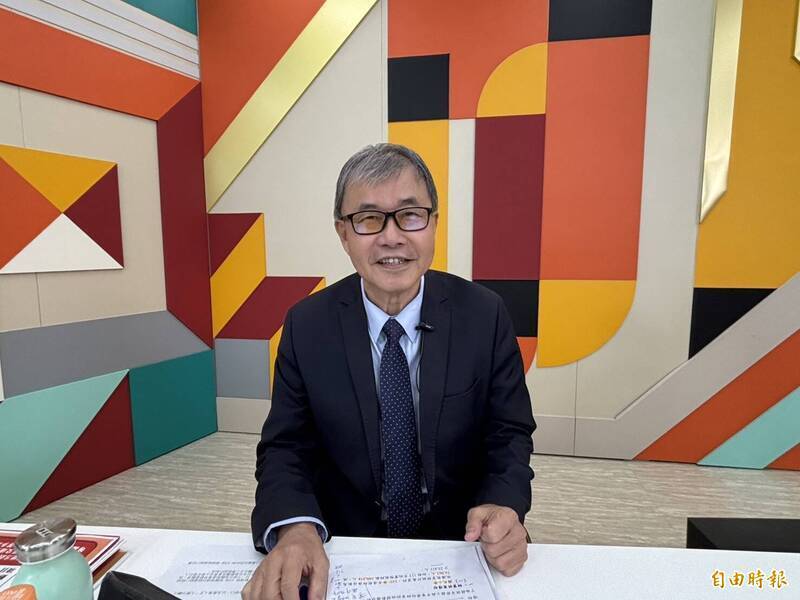 中國國台辦日前宣布將我國教育部長鄭英耀列入「台獨頑固分子」名單，鄭英耀於12日接受本報記者訪問，首度公開表示，「我是優雅的台灣人」。（資料照）