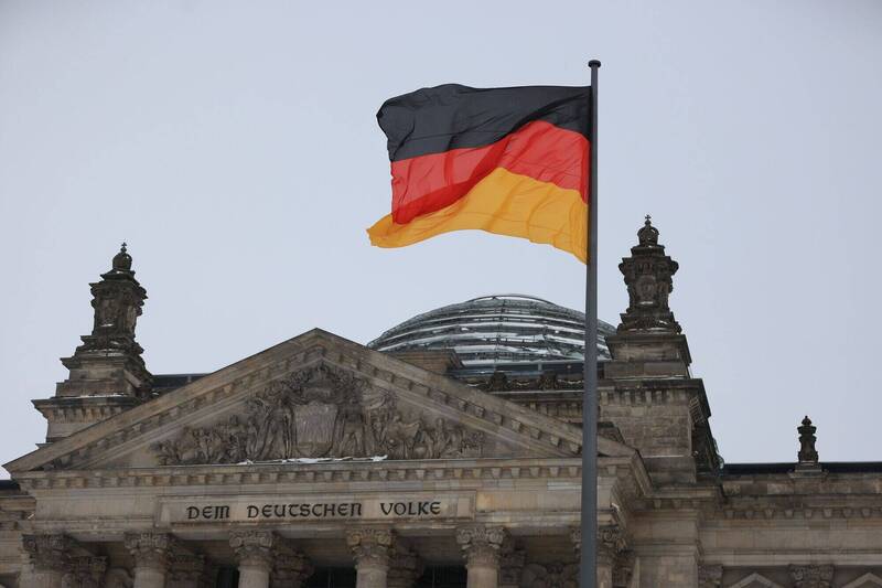 一個律師的筆記本》「異見藝術家」大轉彎 談艾未未的「褒中貶德」