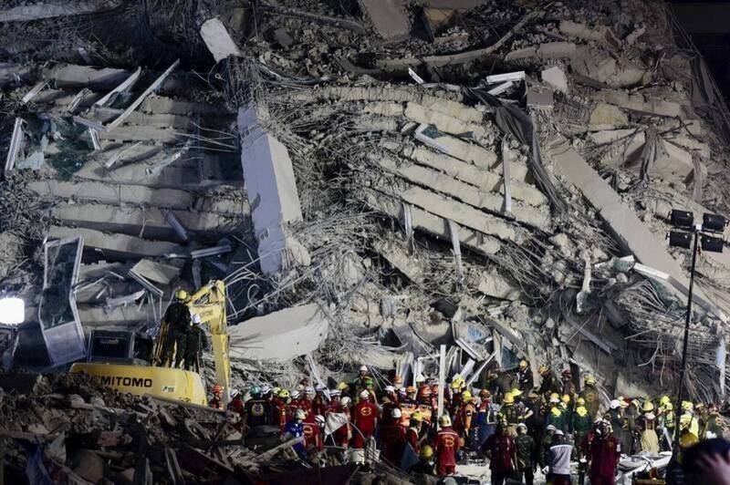 中企承建的曼谷審計署辦公大樓在2025年3月強震中被震垮，釀成多人不幸罹難。（美聯社）
