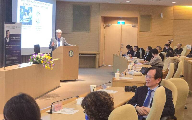 阿羅許博士演講中提到的「量子電子學」代表了技術的硬實力。（作者提供）