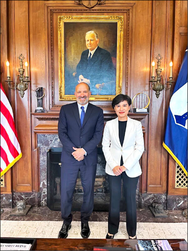 名家分享～邱萬興》帶領台灣逆風前進的鄭麗君