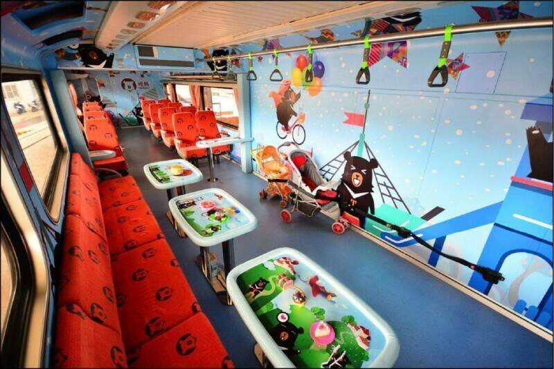 台鐵自強號設有親子車廂，其他車種如莒光、電聯車也應設置。（資料照）