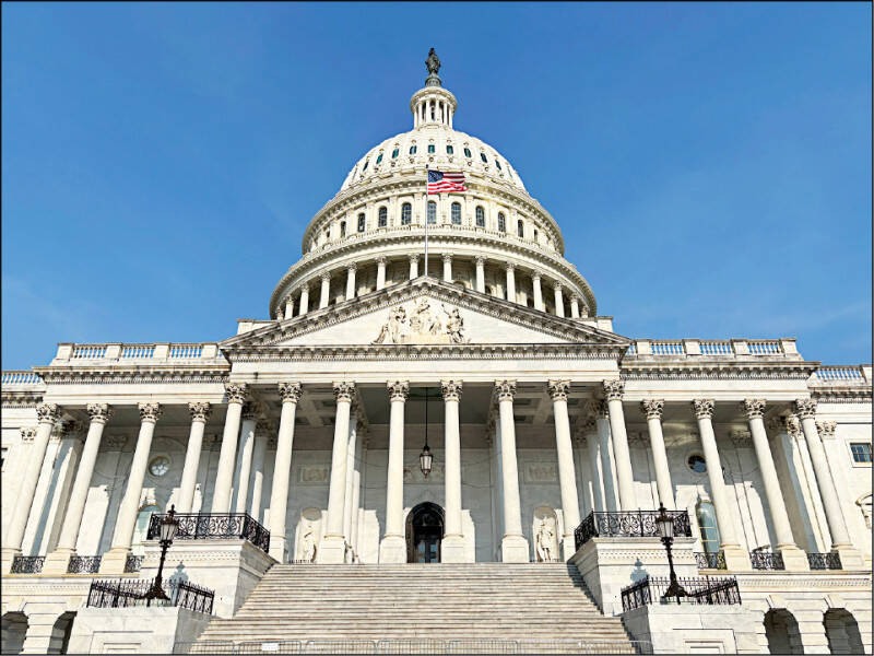 美國聯邦眾議院14日通過撥款法案，對台灣提供3億美元外國軍事融資（FMF），及20億美元貸款與貸款保證，用於強化台海嚇阻力。（中央社資料照）