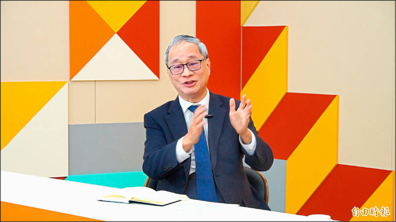 文化部長李遠質疑在野黨玩兩面手法，一方面不通過行政院提名的候選人，致新董事會無法組成，另一方面又修法不讓現任董事延任。（資料照）