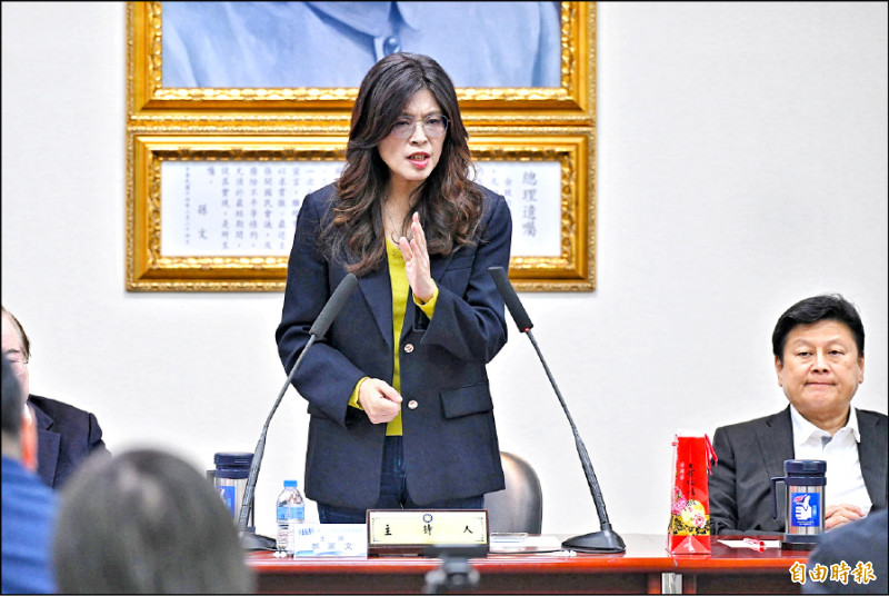 藍白兩黨立委週二第十次封殺以對美軍購為主的重大法案後，中共隨即點頭，國民黨宣布赴中交流，引發外界質疑是否把台灣2300萬人的安全需求當成赴中的政治籌碼，讓攸關國家安全的重要政策難以推進。圖為國民黨主席鄭麗文。（資料照，記者張嘉明攝）