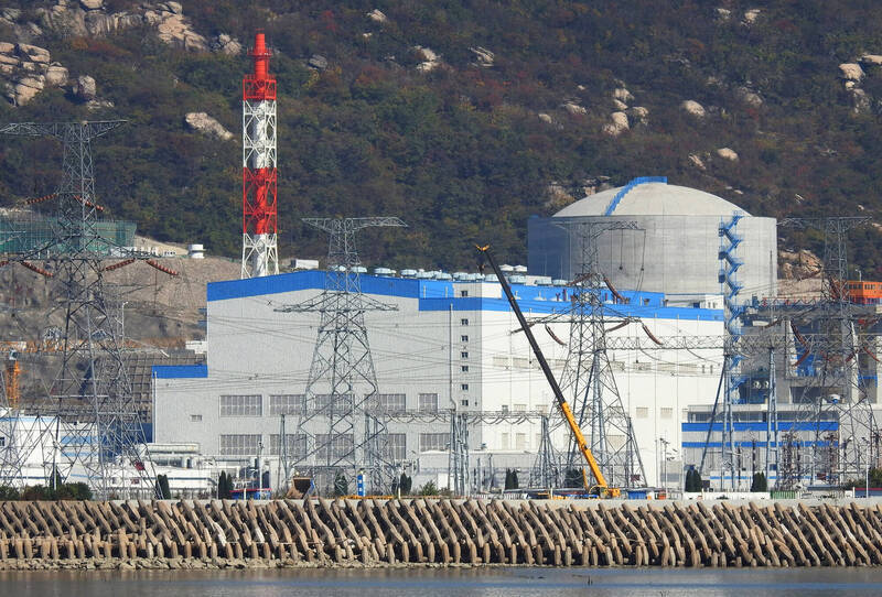 2025年全球新建核電廠中，中國與俄羅斯合計占比高達九成；圖為中國核電建設。（路透檔案照）