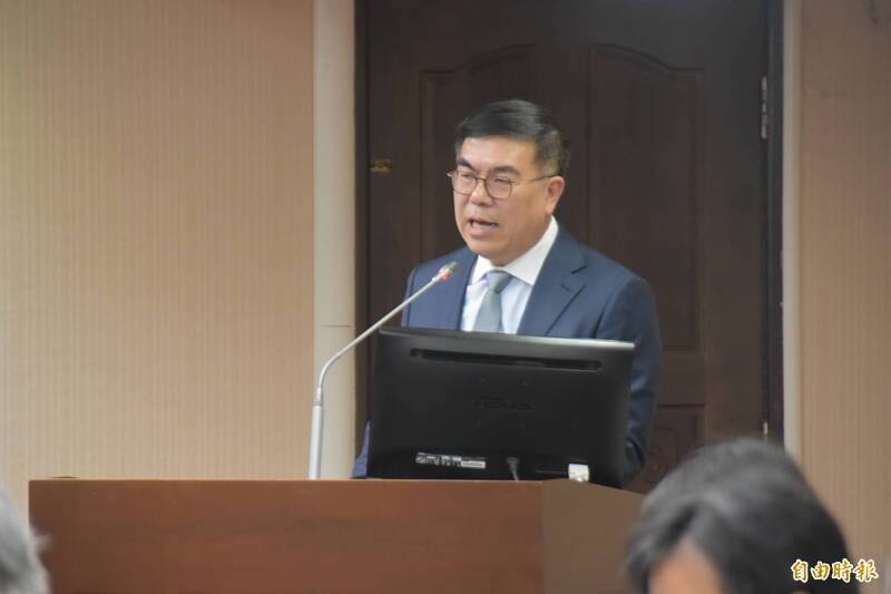 環境部長彭啓明表示，核能要重啟，第一，台灣核電廠老舊設備需重新檢查；第二，地震斷層要重新調查；第三，核廢料處置沒有的環境影響評估。（資料照）