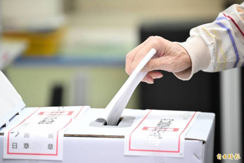 公民團體去年發起的31位國民黨立委及新竹市長高虹安罷免案，經二波投票皆以失敗收場。（資料照）