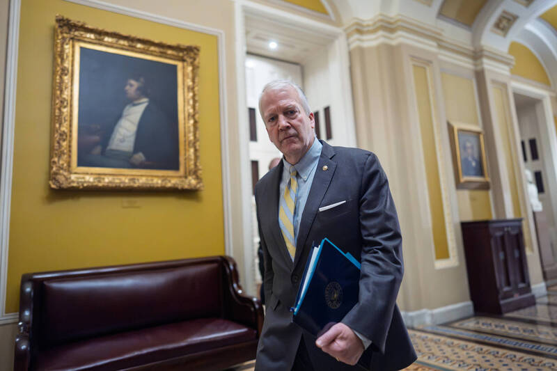 美方參議員蘇利文等人近期公開抨擊國民黨預算審議停滯，極可能導致台灣在安全協防上陷入「孤立」。圖為蘇利文。（美新社檔案照）