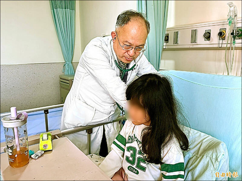 在兒科端，則應以「鄉鎮均等」 為目標，確保每一行政區皆具備兒科醫療動能；示意圖，圖中人物與本文無關。（資料照）