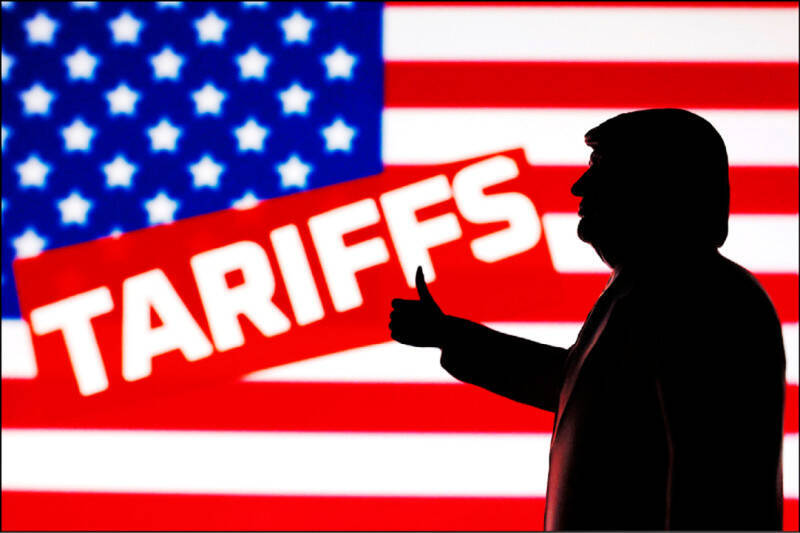 隨著關稅權限的法律攻防升溫，不少輿論樂觀認為貿易戰將隨之降溫。然而，台灣若在此時產生「風險下降」的誤判，恐將付出高昂代價；示意圖。（路透檔案照）