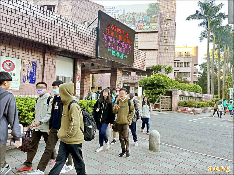 教育部援引聯合國《兒童權利公約》，明文保障「學生擁有休息休閒權」，卻在全國性重大考試日期安排上造成學生長時間無法充分休息。（資料照）