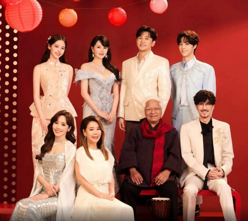 中國《央視》2026年春晚，請來胡德夫、伊能靜等台灣藝人演唱《寶島戀歌》，伊能靜聲稱「中國台灣的朋友聽到會被感動」。（圖擷自微博）