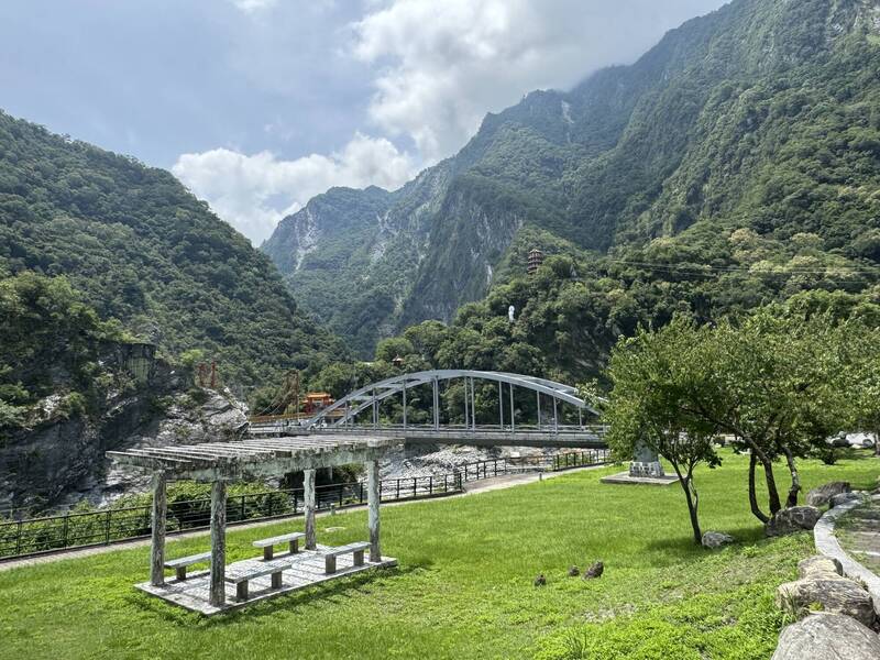 旅宿業屬於觀光產業核心之一，政府可考慮建立專屬的產業資安輔導計畫。圖為太魯閣國家公園。（中央社檔案照）
