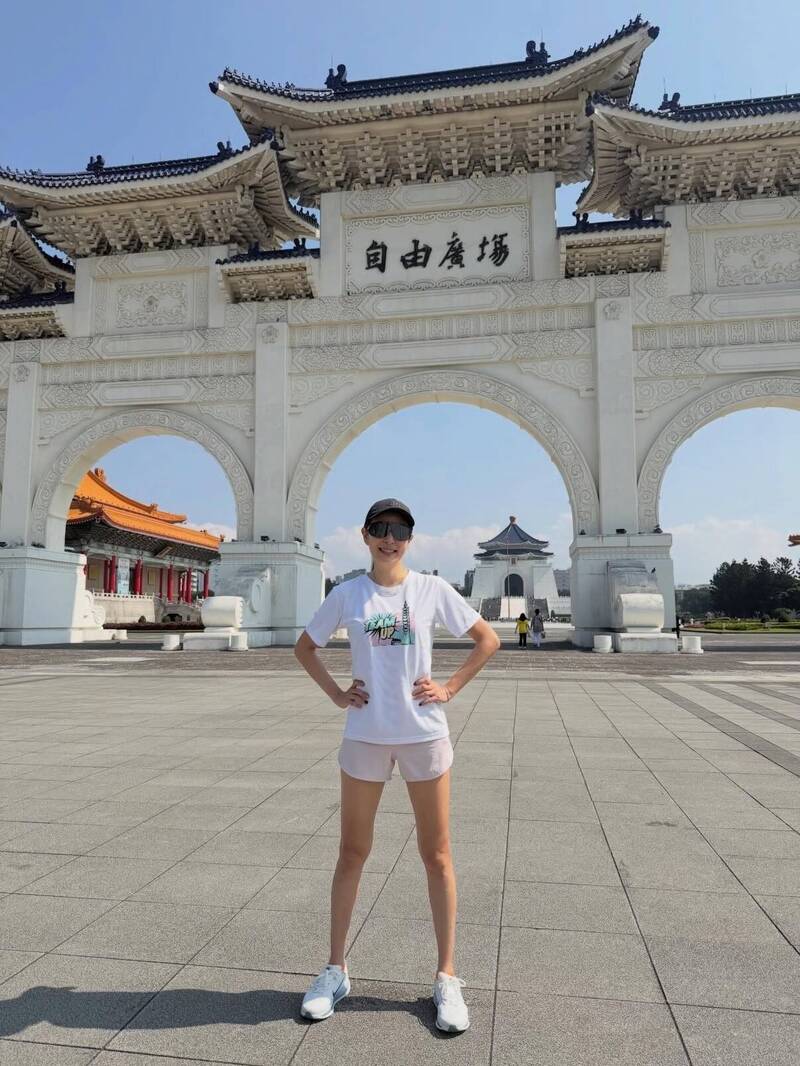 101董座賈永婕走訪義光教會、國家人權博物館與中正紀念堂，引發社會關注。（圖取自賈永婕的跑跳人生Threads）