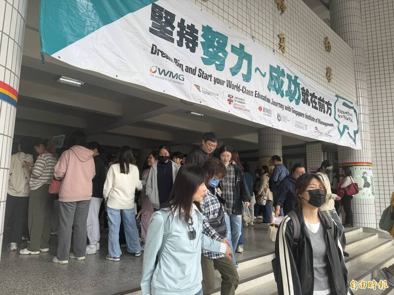 每一次升學，就像一場全國矚目的選秀。圖為今年學測考試。（資料照）