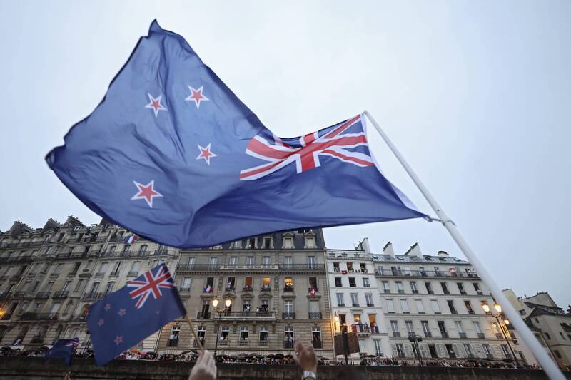 自由開講》防止病毒入侵與奮力掙脫大鳥籠的民主