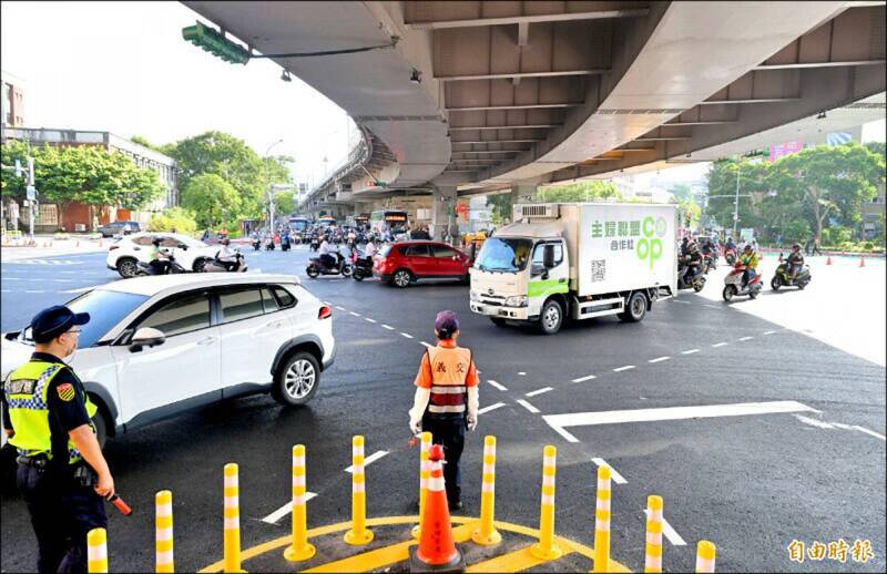 台北市議員苗博雅指出，公館圓環施工後，路口疏導人力較2024年同期增6.5倍。（資料照）