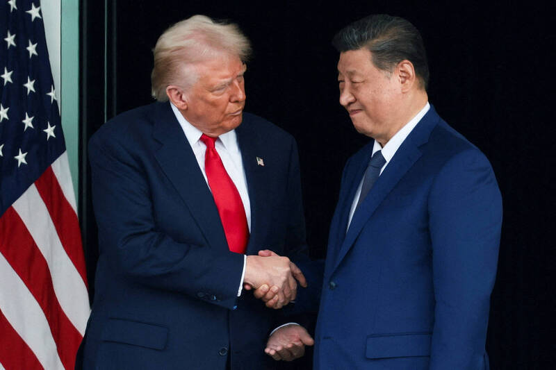 美國總統川普要求中國協助解決荷姆茲海峽通行問題，否則就延後川習會時間。（路透檔案照）