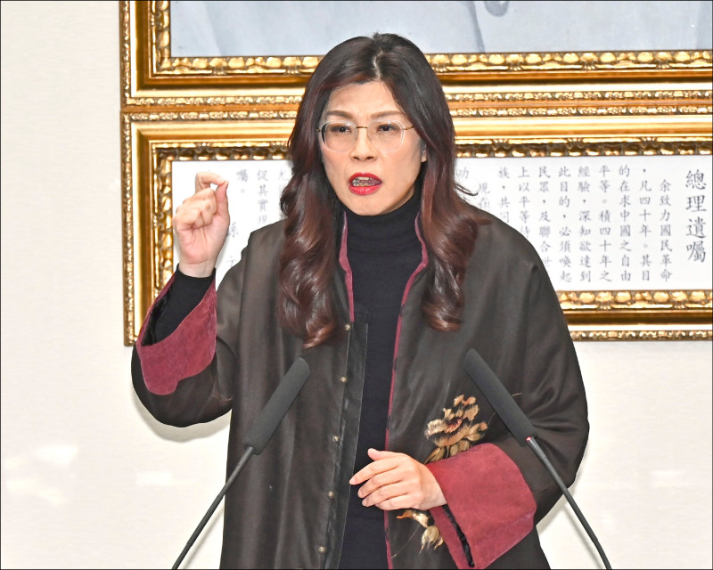 鄭麗文正把國民黨帶往紅統的窄路，百年老黨何去何從，這個「疑國民黨論」正在黨內外發酵中，就怕受到牽累而要一起沉淪、沉船。（資料照）