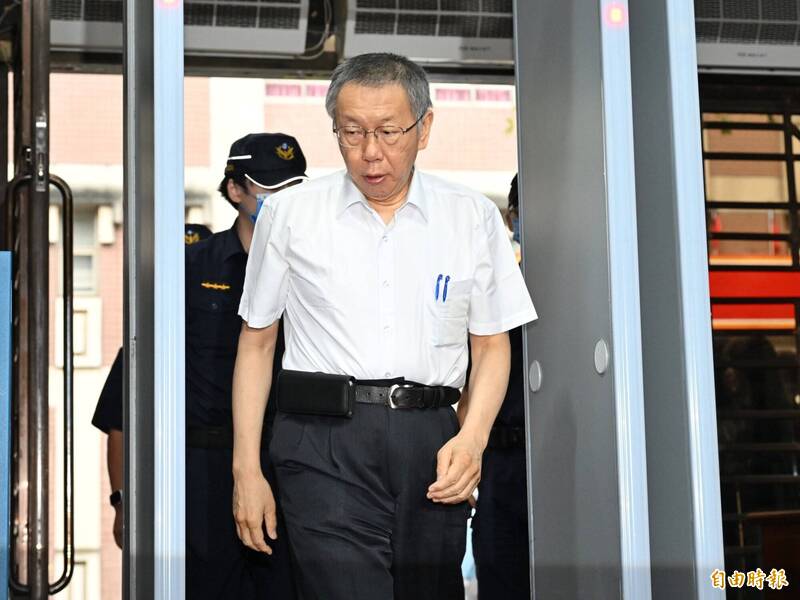 筆者認為，黃瀞瑩議員口中的「做點什麼」，或許就是他們不滿賴總統沒有念及柯文哲身為在野黨主席的身份，而給予「法外開恩」或是「政治協商」。（資料照）