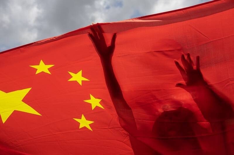 北京這次積極提前拍板，重點未必是要端出什麼大禮包，而比較像是在國民黨內部開始鬆動的時候，先把主席這條線定錨。（歐新社檔案照）