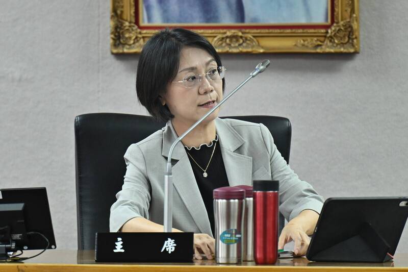國民黨立委翁曉玲（圖）3月17日因國民黨立委葛如鈞缺席以至於藍委居少數，直接裁示議程草案提報院會處理並宣布散會。（資料照）