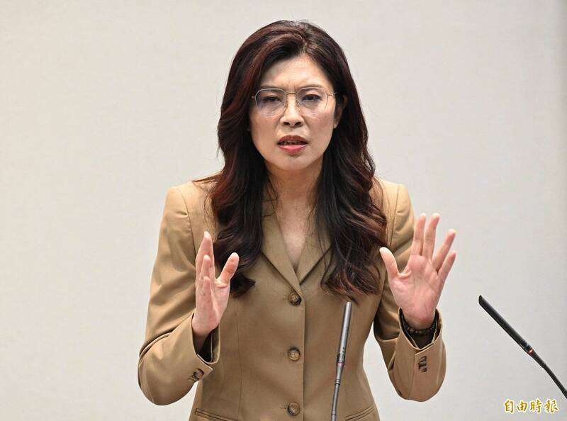 鄭麗文主張兩岸應由「兵凶戰危」轉向「和平發展」時，並非建立在對等基礎上的關係重建。（資料照）
