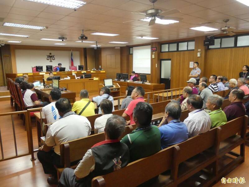 我國現行制度已具備公開審理原則，民眾可依法旁聽、參閱判決書內容。示意圖。（資料照）