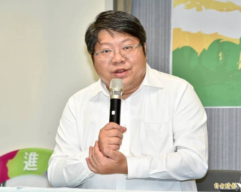 台大學生會會長都從了政，只有第四屆的賴中強堅持社會運動至今，令人敬佩。（資料照）