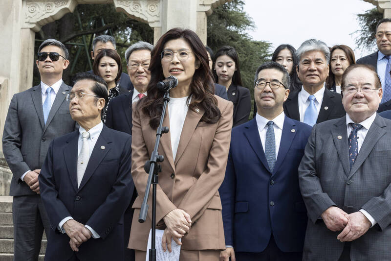 國民黨主席鄭麗文在中國南京大談「歷史傷口」，痛批日本殖民統治造成兩岸悲劇。（國民黨提供）