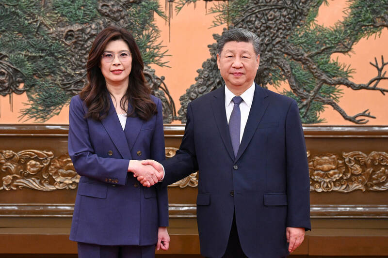 國民黨主席鄭麗文（左）與中國共產黨總書記習近平（右）會面。（美聯社檔案照）