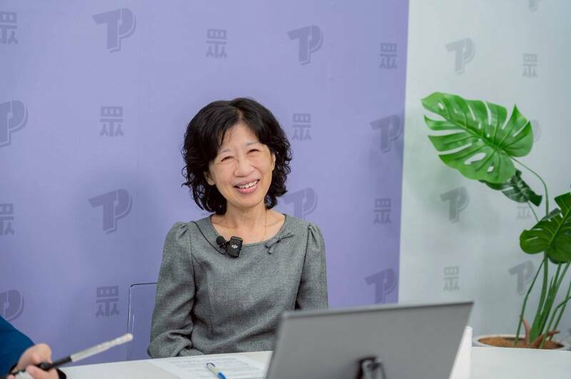 陳佩琪質疑扁帽工廠、小英商號、賴桑小舖等案例，企圖導出「選舉小物皆可能違法」之結論。（資料照）