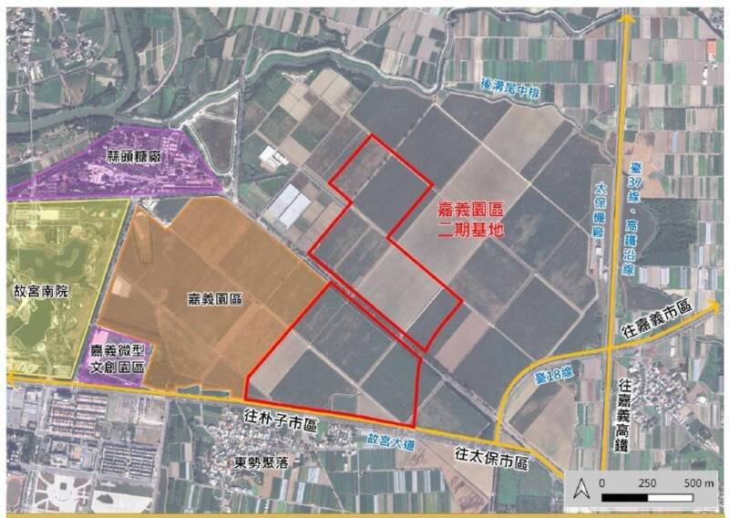 科會南部科學園區的嘉義園區規劃新建「嘉科二期」（紅線畫設範圍），面積約90公頃，要引進台積電SoIC先進封裝廠等6大新興科技，增加3500個就業機會。（圖取自嘉科二期環說書）
