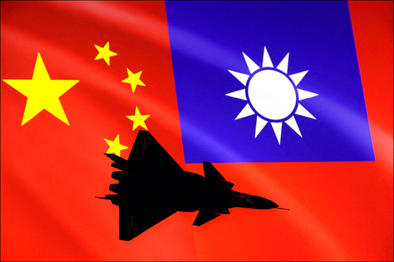 中共於「鄭習會」後，在本週公布十項對台措施，冠以「惠台」之名，實際上仍是延續北京過往手法，將兩岸交流武器化、工具化，使政策充滿隨時中斷與變動的不確定性。（路透資料照）