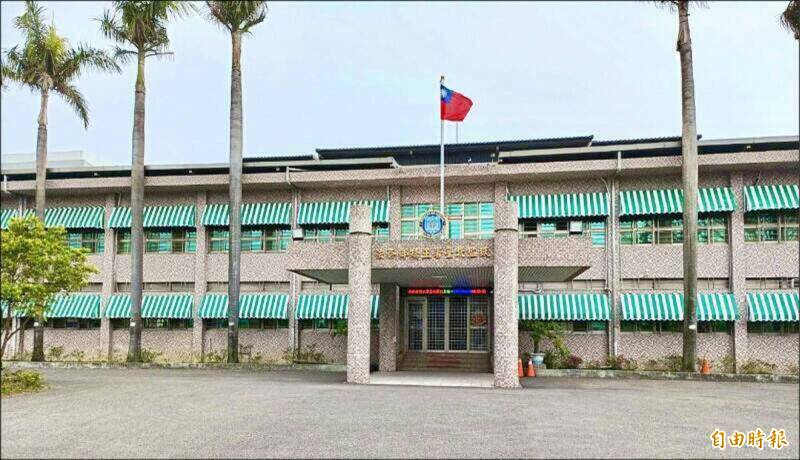 筆者稱，柯文哲日後若進位於桃園龜山的台北監獄，就可以有17年免費的三餐、住宿，連24小時保全也免費的。（資料照）