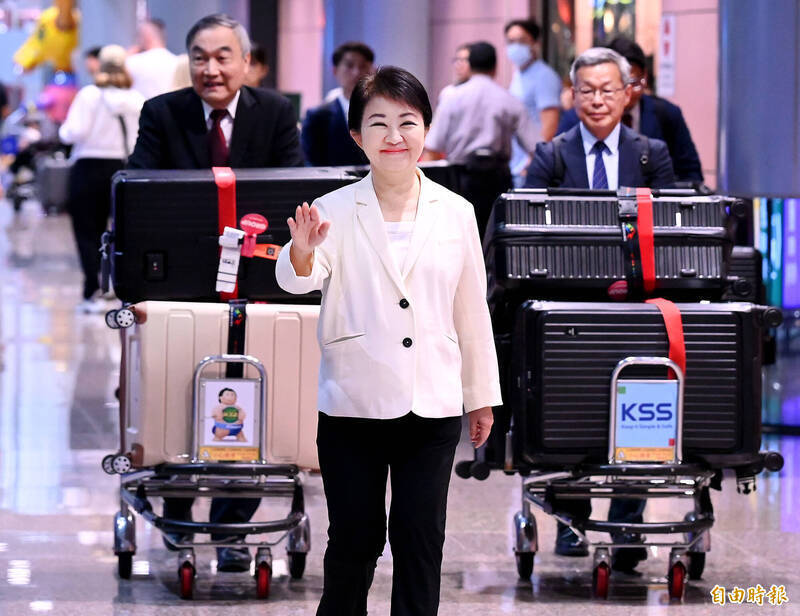 台中市長盧秀燕結束10天的訪歐行程，然而對市府發生這種比扯鈴還扯的事，一如既往，當起神隱少女。（資料照）