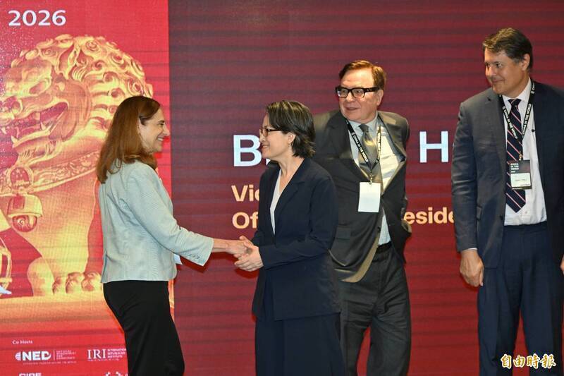 華府智庫德國馬歇爾基金會（The German Marshall Fund）印太計畫主任葛來儀（Bonnie Glaser，左一），從全面韌性的角度思考民主防衛。（資料照）