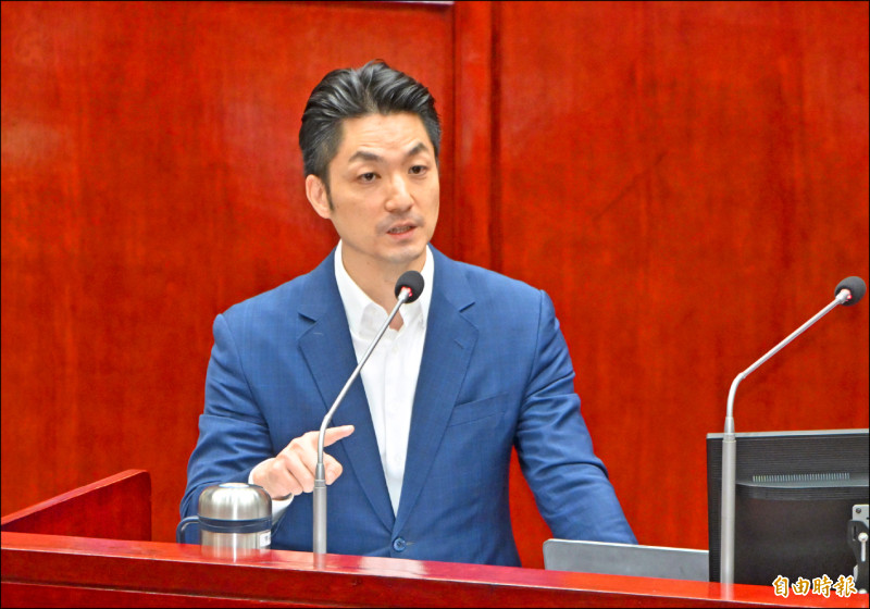 台北市長蔣萬安競選連任，但近來頻頻撈過界，不但到其他縣市助選，還幾度批評高雄市政，藉機砲打中央，且所言諸多失實，引發強烈反彈。 （記者田裕華攝）